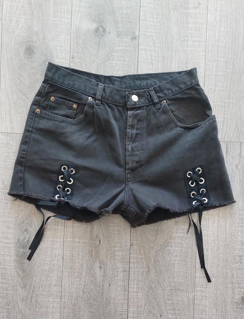 Vintage 90s Levis ribbon tie lace up denim shorts, Overige kleuren, Ophalen of Verzenden, W30 - W32 (confectie 38/40), Gedragen