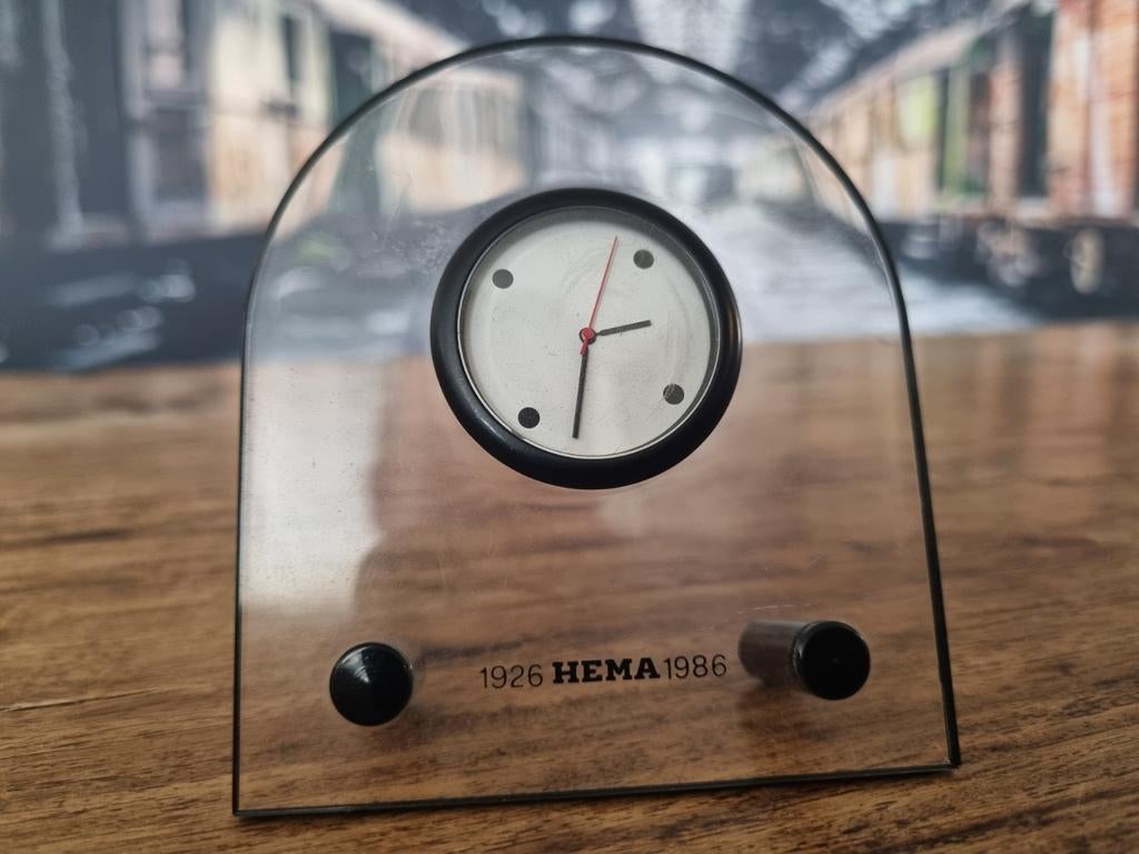 Vintage HEMA 1926-1986 Acryl Tafelklok, Ophalen of Verzenden