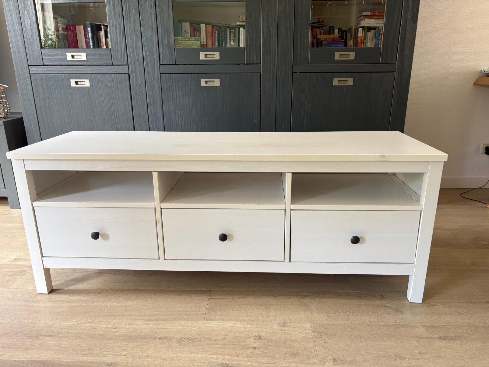 Tv kastje Hemnes GRATIS, Ophalen, Gebruikt, 25 tot 50 cm, Minder dan 100 cm