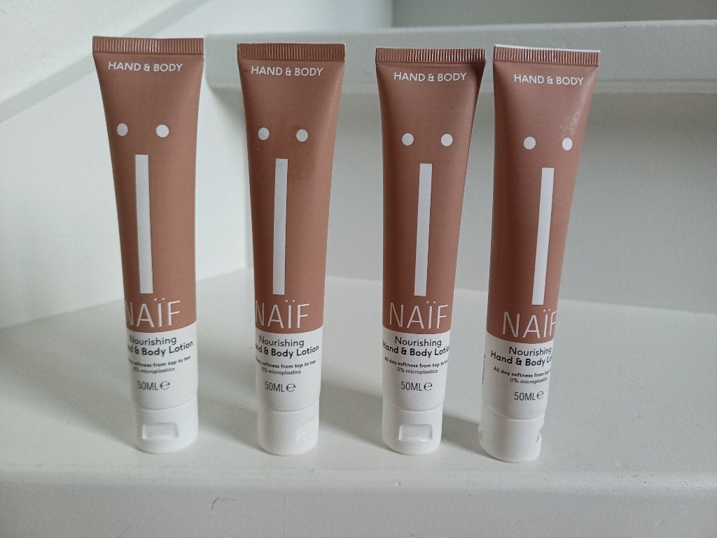 4X NAIF HAND& BODYLOTION 4X 50 ML NIEUW SAMEN 7 EURO, Ophalen of Verzenden, Nieuw, Bodylotion, Crème of Olie