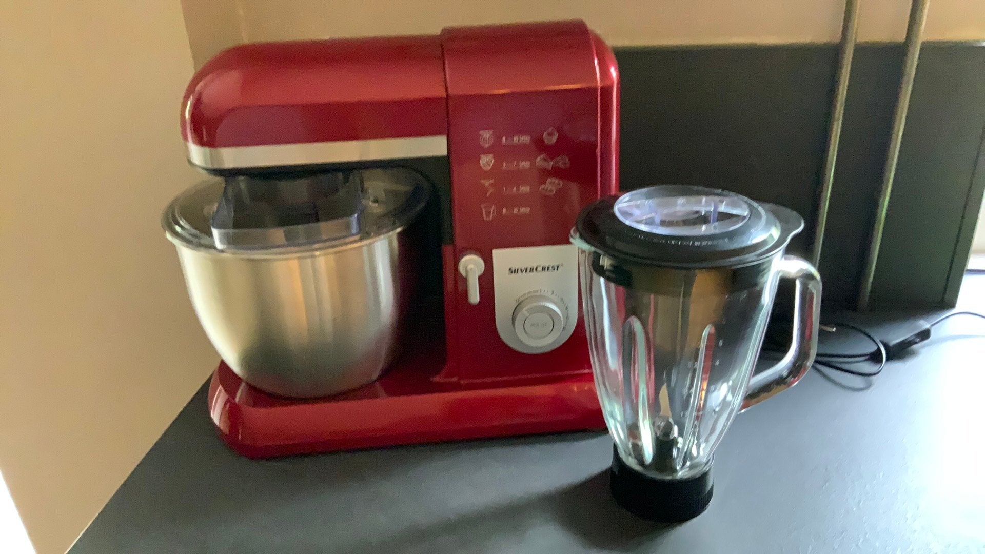 Keukenmachine, Ophalen, Zo goed als nieuw, Rood