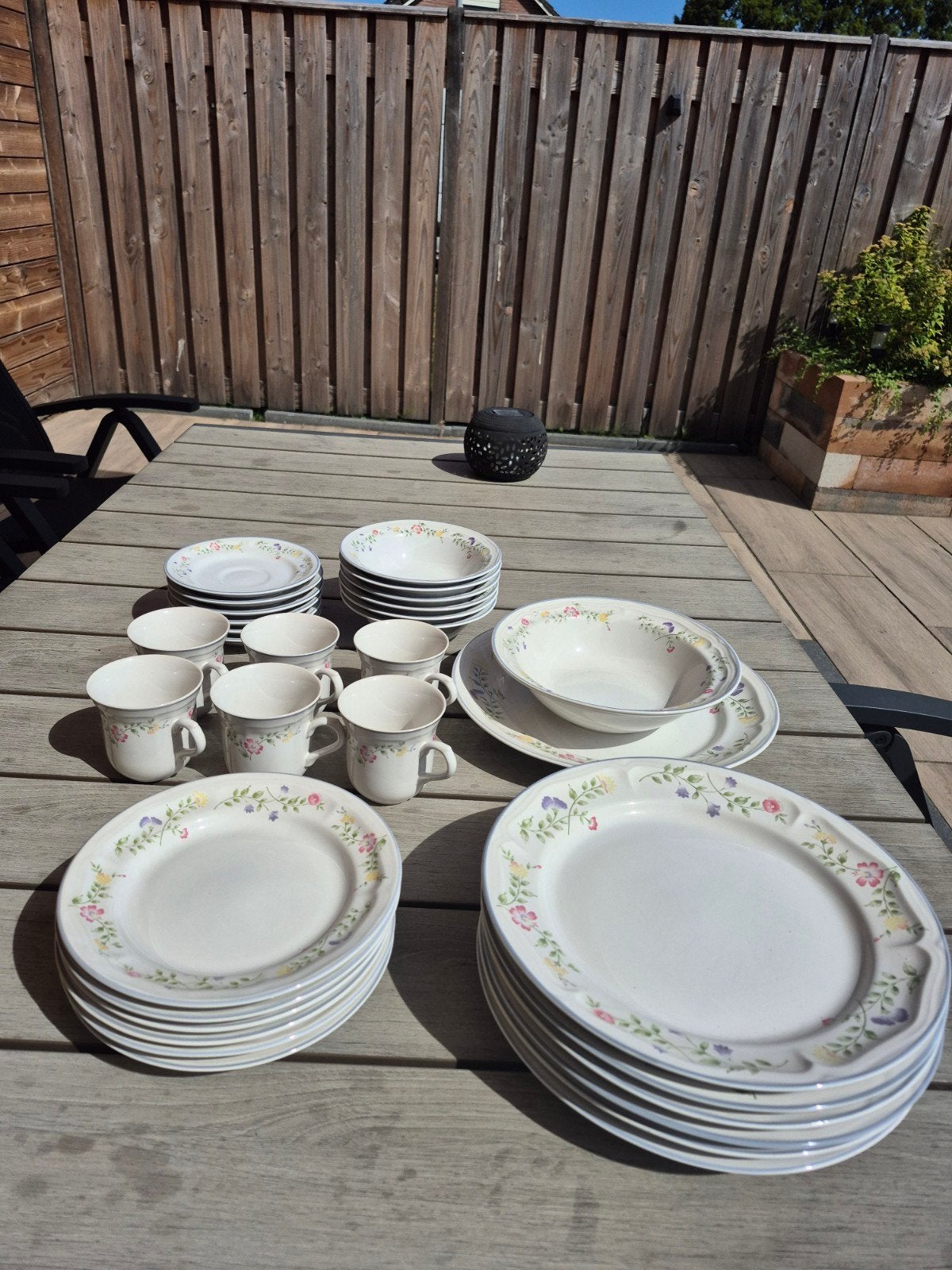 English Garden servies - 32 delig bloemetjesmotief, Ophalen