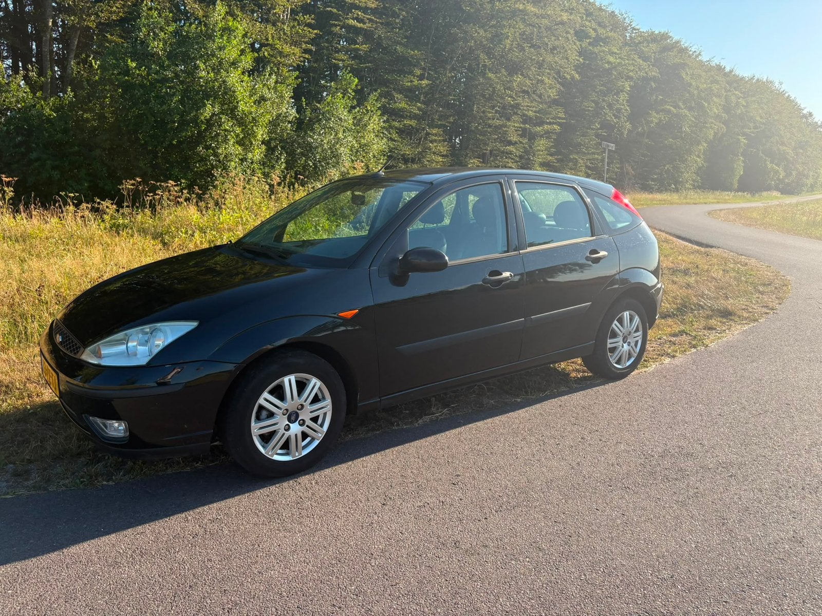 Ford Focus 1.6 I Ghia 2005 Zwart, Auto's, 1596 cc, 15 km/l, Zwart, 4 cilinders