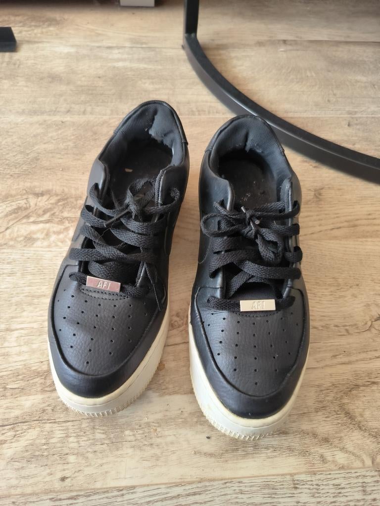 Zwarte sneakers met witte zool, Ophalen of Verzenden