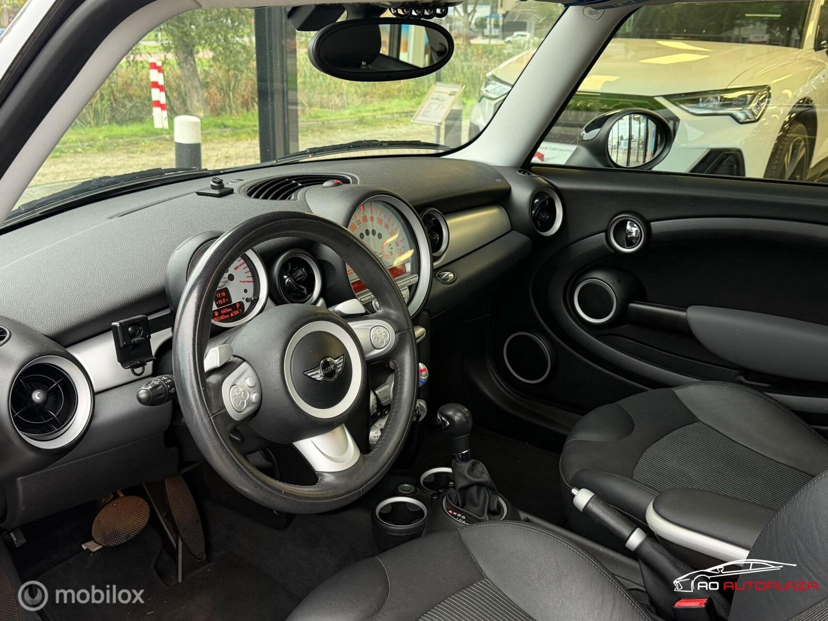 Mini 3-Deurs 1.6 Cooper D Chili Panorama/Automaat/Unieke NAP, Auto's, 750 kg, 4 cilinders, 1095 kg, 4 stoelen