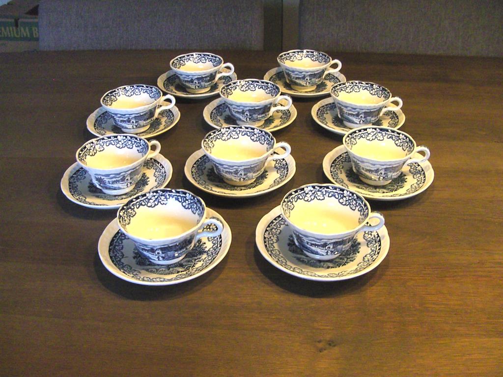 Boerenhoeve Blauw 10 kop en schotels van SCM Maastricht, Ophalen of Verzenden
