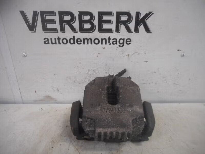 REMKLAUW RECHTS VOOR BMW 3 serie (E90) (57), Gebruikt, Ophalen of Verzenden, Sodener Straße 9 65824 Schwalbach, DE, BMW