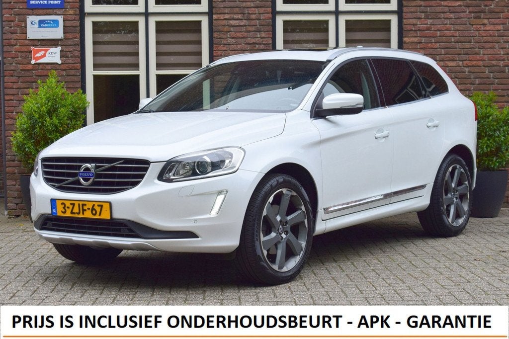 Volvo XC60 2.0 T5 Aut. Summum Trekhaak | Panoramadak | Camer, Automatische klimaatregeling, 15 km/l, Gebruikt, 4 cilinders
