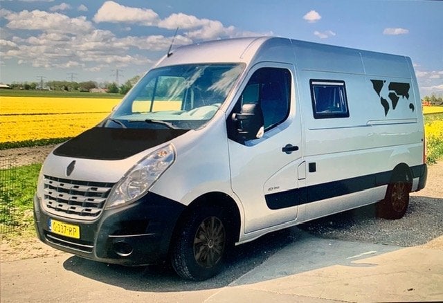 Moderne buscamper Renault 2010 Zivergrijs metallic, Auto's, Voorwielaandrijving, Euro 5, 255 €/maand, 2500 kg