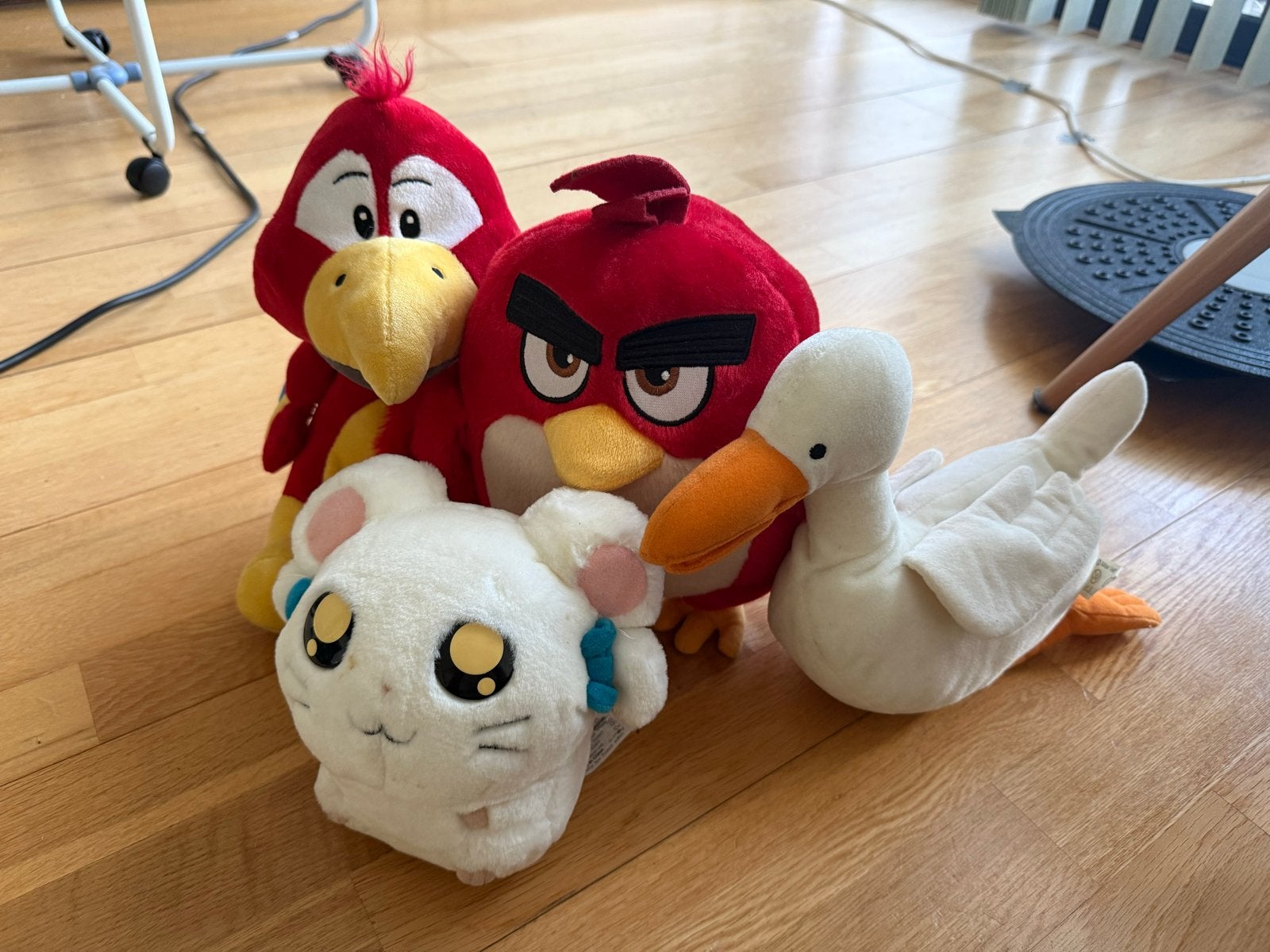 Leuke knuffels: Angry Birds, papegaai, gans en hamster, Kinderen en Baby's, Speelgoed | Knuffels en Pluche, Ophalen, Gebruikt