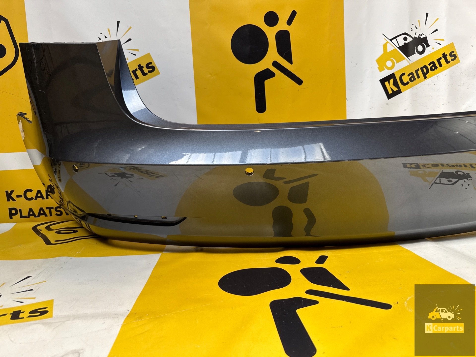 Achterbumper Tesla model 3 1083983-00 Origineel Bumper 6xPDC, Info@fabrikant.eu, Fabrikantstraat 1
1000 AA  Amsterdam, NL, Ophalen of Verzenden