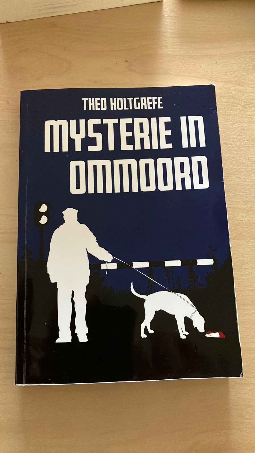 Theo Holtgrefe Mysterie in Ommoord, Ophalen, Zo goed als nieuw