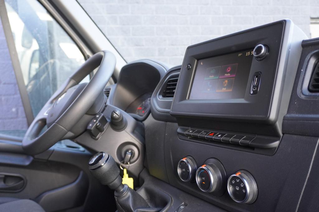 Renault Master 2.3 dCi L2H2 EURO 6 - Airco - Cruise - Camera, Voorwielaandrijving, Gebruikt, Zwart, 4 cilinders