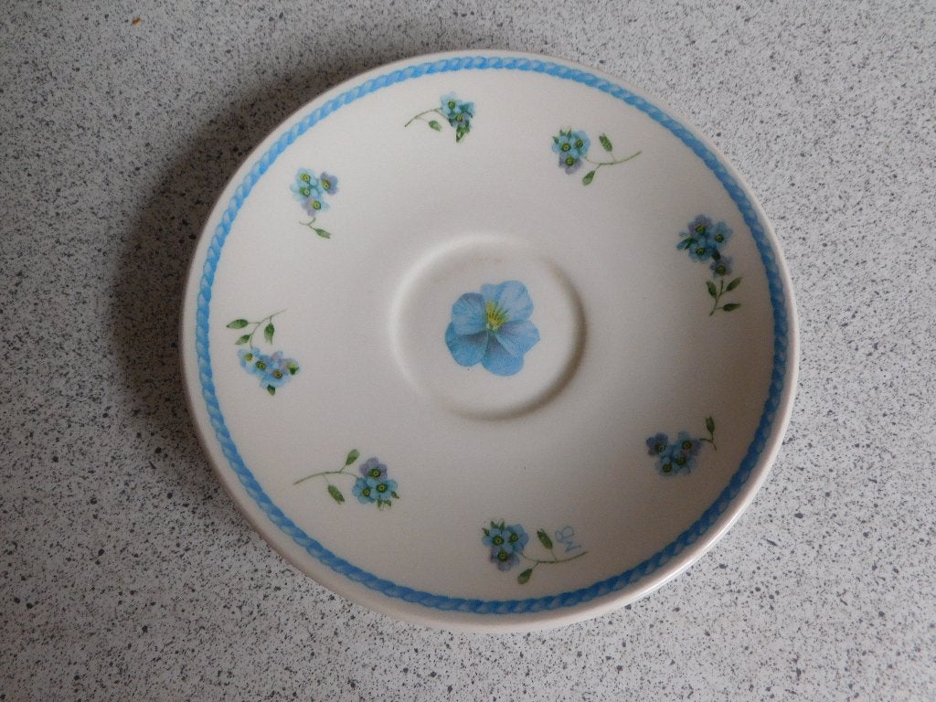 Schotel 15 cm. Forget me Not Marjolein Bastin Libelle, Ophalen of Verzenden, Zo goed als nieuw, Overige stijlen, Kop(pen) en/of Schotel(s)