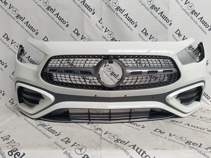 Voorbumper van een Mercedes GLA (9149), Gebruikt, -, Ophalen of Verzenden, Bumper
