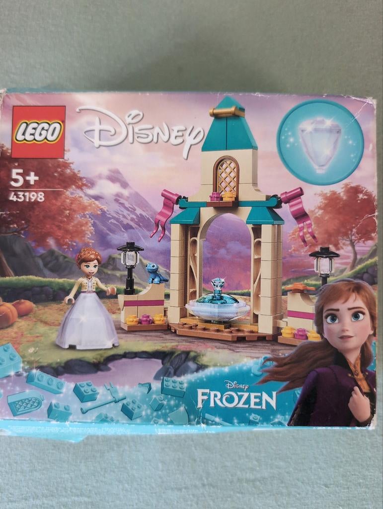LEGO Disney Frozen Anna's Kasteel Binnenplaats 43198, Lego, Ophalen of Verzenden, Zo goed als nieuw, Disney