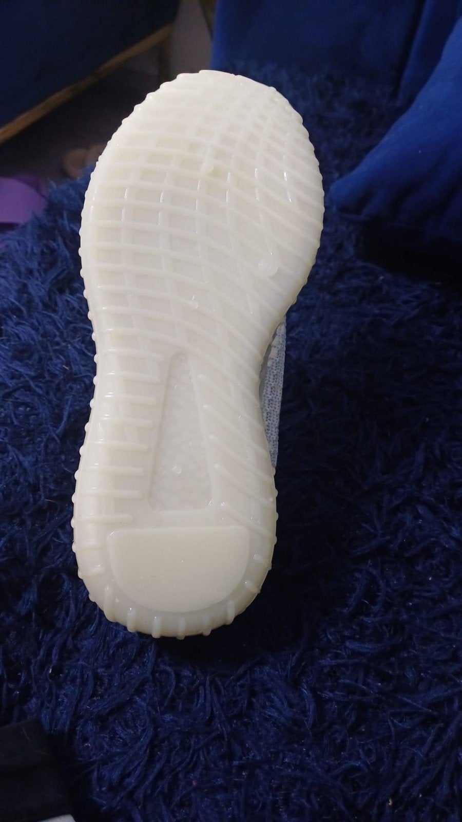 Adidas Yeezy Boost 350 V2 Light - Maat 38/39, Kleding | Heren, Schoenen, Ophalen, Overige kleuren, Nieuw, Sneakers of Gympen