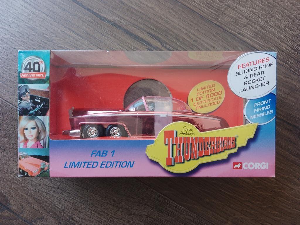 Thunderbirds Corgi FAB1 pink metallic, Verzamelen, Ophalen of Verzenden, Nieuw, Tv, Beeldje, Replica of Model