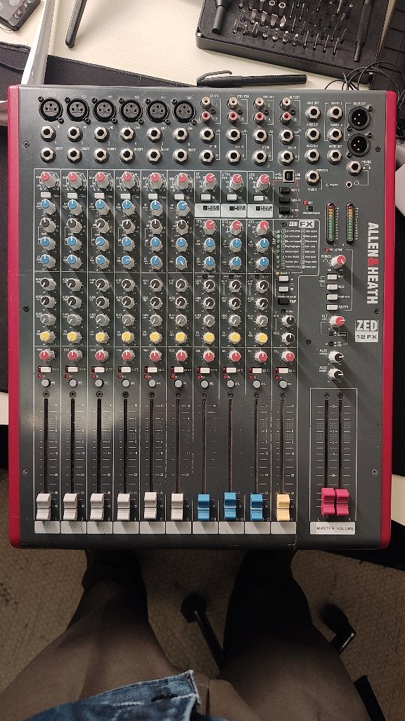 Analog Mixer Allen & Heath Zed 12 FX, Ophalen, Gebruikt, 10 tot 20 kanalen, Microfooningang
