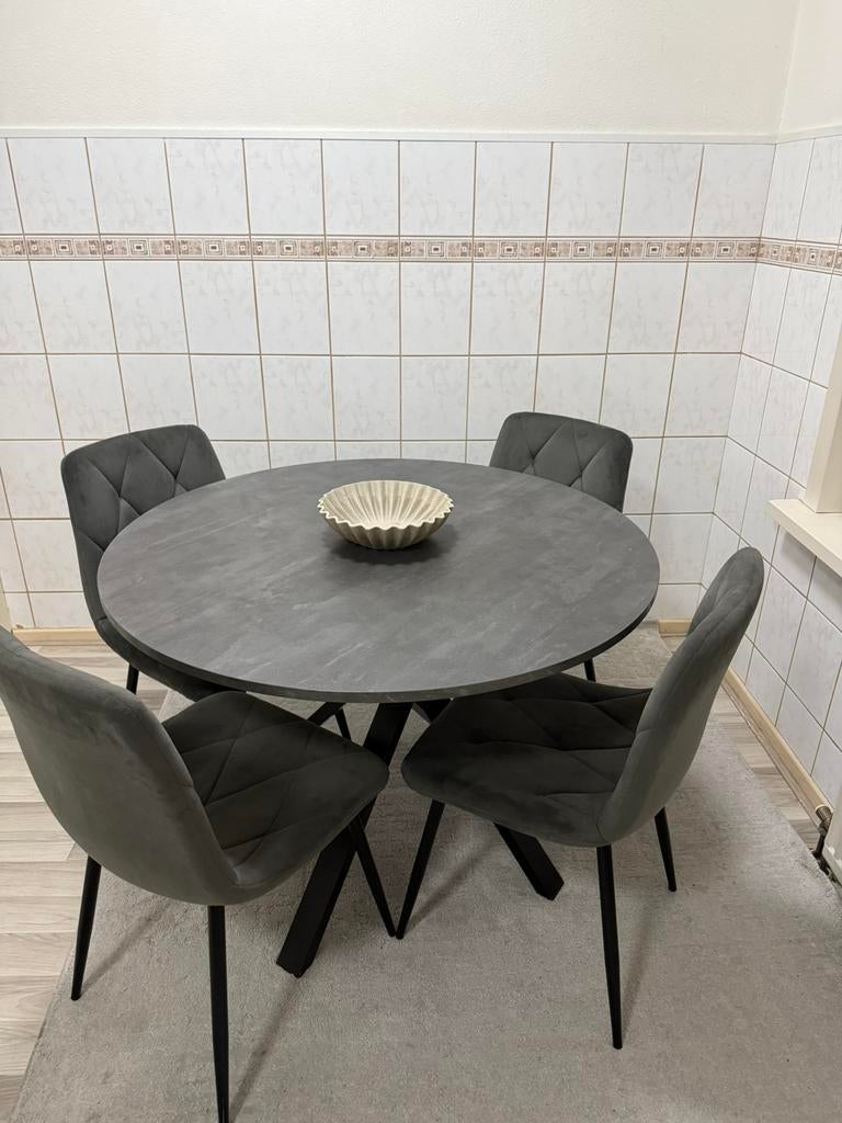 Eettafel + 4 stoelen te koop – zo goed als nieuw, Ophalen, Zo goed als nieuw, Rechthoekig, 100 tot 150 cm