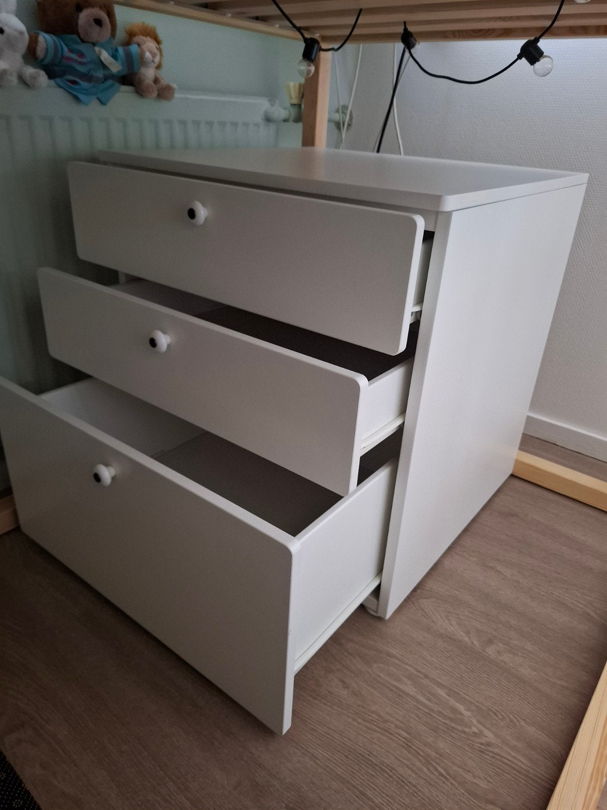 IKEA SMÅSTAD / PLATSA Ladekast wit/wit 60x57x63 cm, Huis en Inrichting, Ophalen, Modern, Scandinavisch, 50 tot 100 cm, Zo goed als nieuw