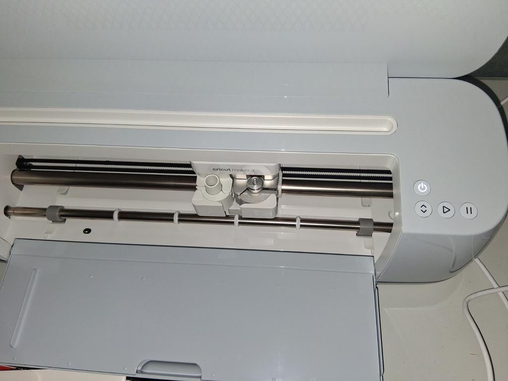 Cricut Maker 3 met veel extra's - Nieuw, Nieuw, Kunststof, Machine, Blauw