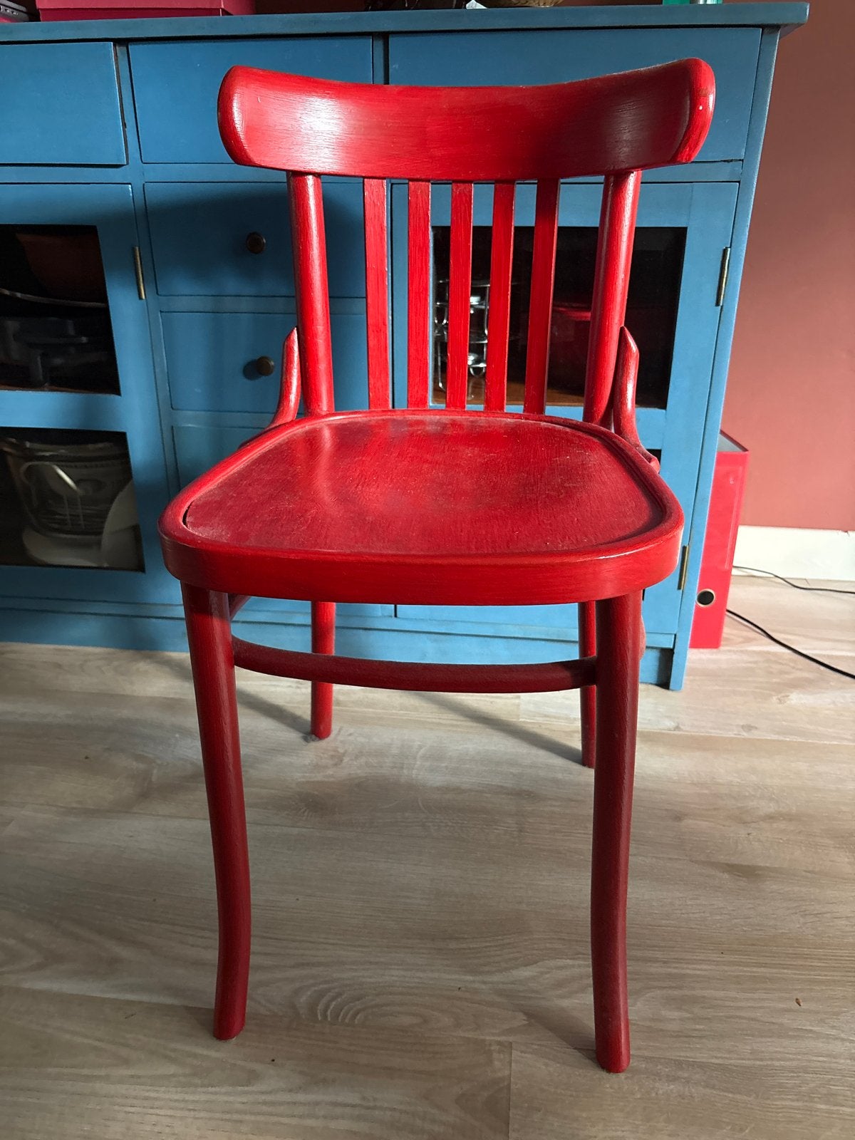 Rode houten stoel, Ophalen, Gebruikt, Eén, Rood