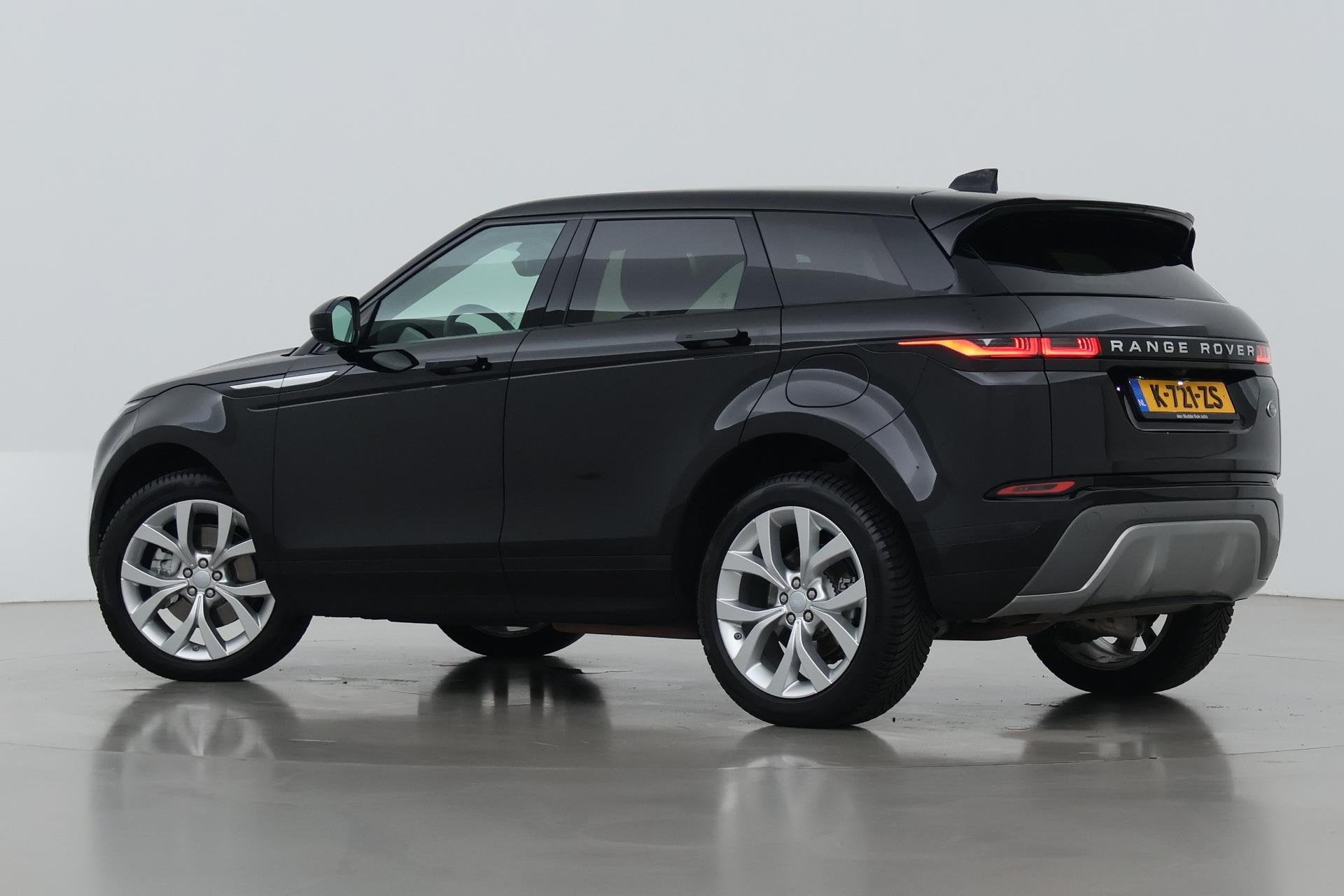 Land Rover Range Rover Evoque 1.5 P300e AWD R-Dynamic SE | S, Auto's, Land Rover, Automaat, 15 kWh, Zwart, Bedrijf