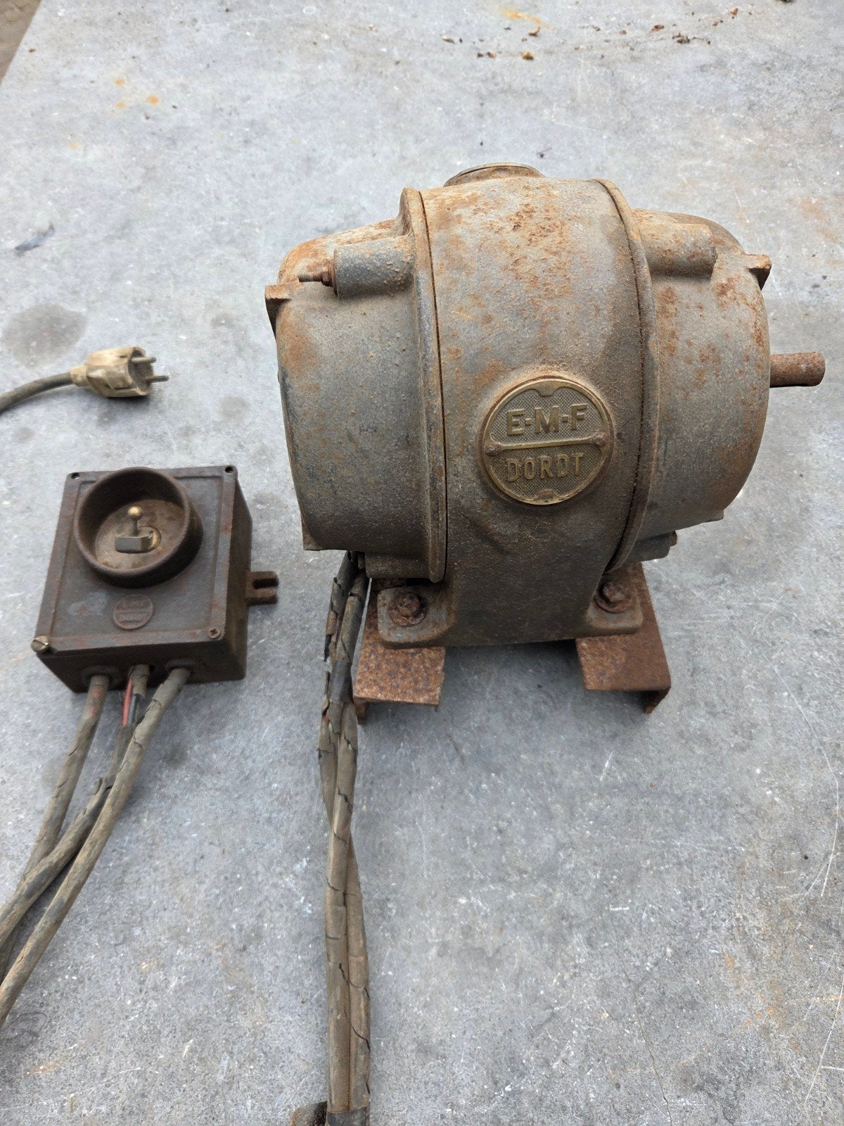 Oude EMF Dordt elektromotor met originele schakelaar, Ophalen of Verzenden