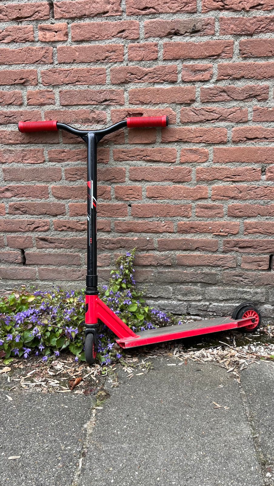 Stoere stuntstep, rood, Fietsen en Brommers, Steps, Ophalen, Gebruikt, Gewone step