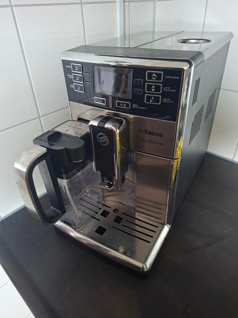 Saeco PicoBaristo volautomatische espressomachine, Witgoed en Apparatuur, Koffiezetapparaten, Gebruikt, Espresso apparaat, 10 kopjes of meer
