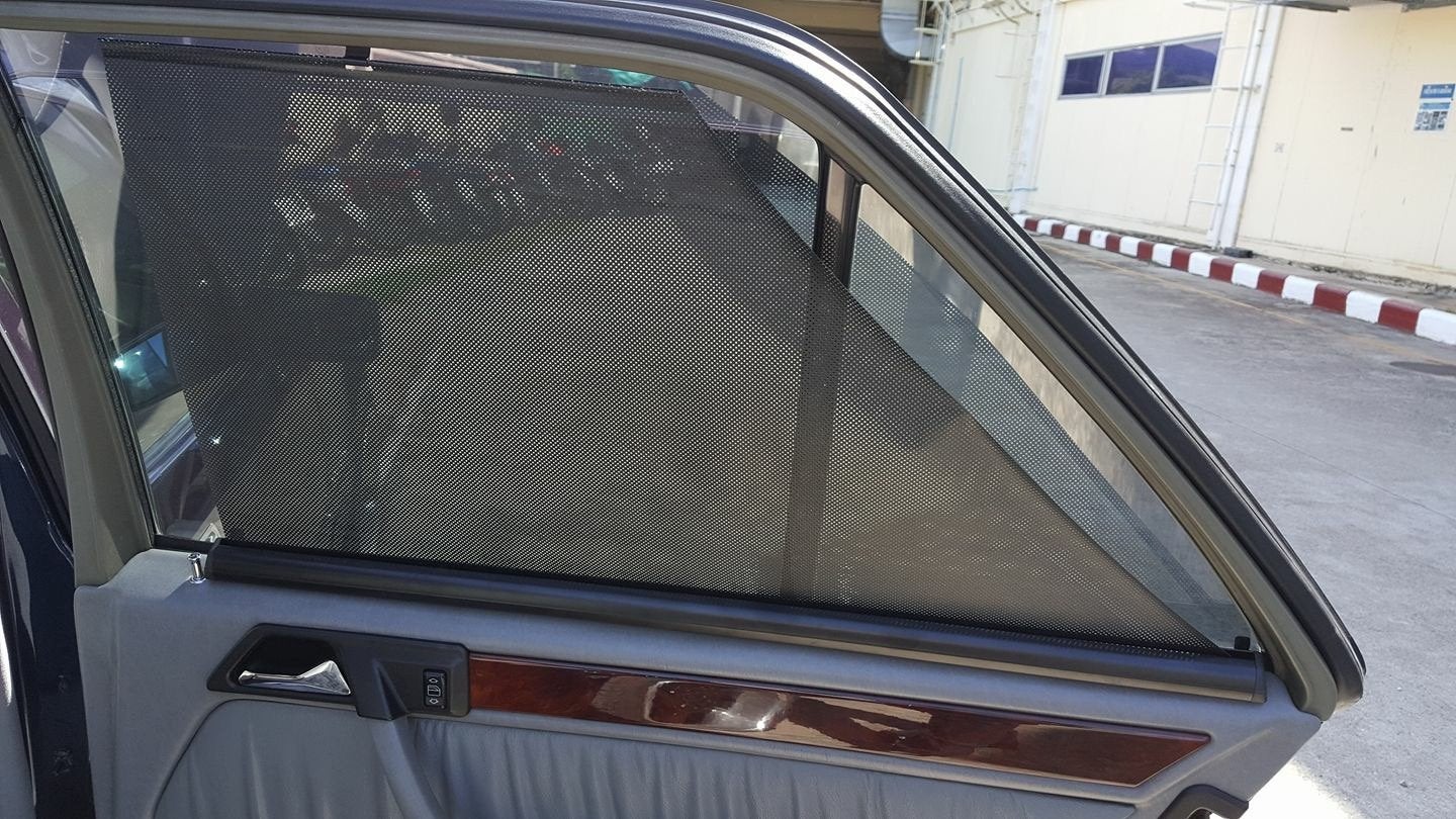 Originele Mercedes-Benz W124 zonneschermen / rolgordijnen, Ophalen of Verzenden, Mercedes-Benz