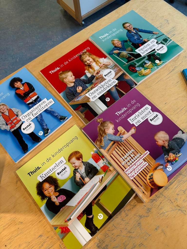 Heutink Thuis in de kinderopvang boeken set, Ophalen of Verzenden, Zo goed als nieuw, 0 tot 6 maanden