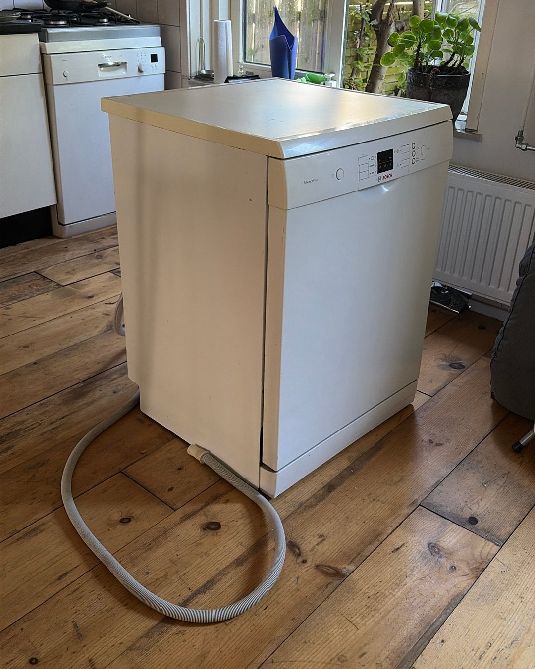 Gratis vaatwasser (Leiden)! - verwarmingselement vervangen, Ophalen, Zo goed als nieuw, Minder dan 85 cm