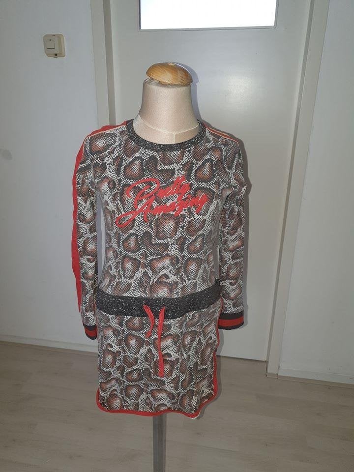 Leuke jurk met slangenprint en rode accenten maat 140, Gebruikt, Meisje, Ophalen of Verzenden, Jurk of Rok