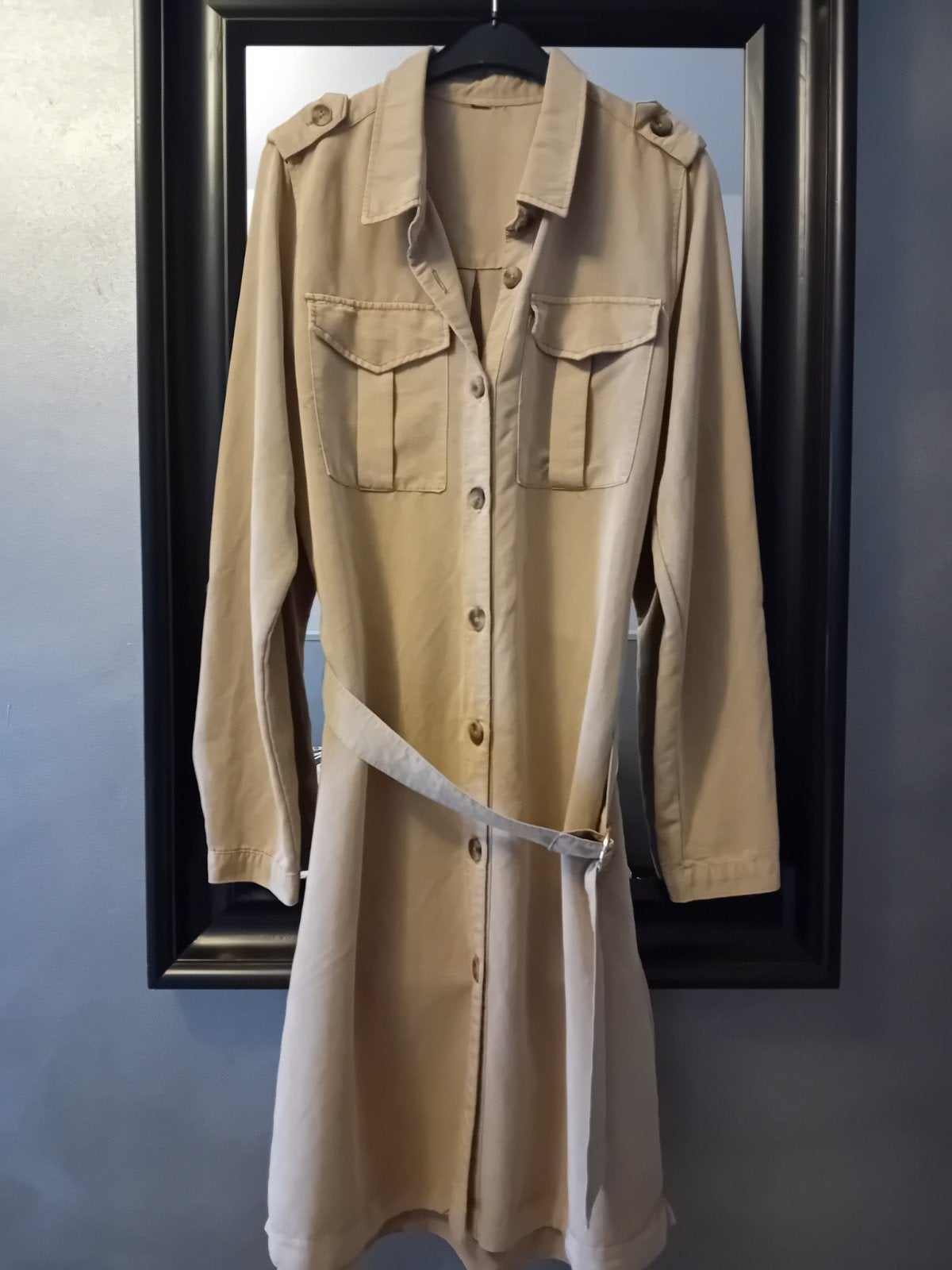 zgan. jurk beige maat 38 a 40, Ophalen of Verzenden