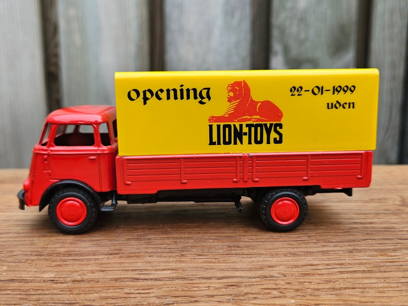 Lion Car Daf frontstuur / Kikkerdaf Opening Uden 1999 hui, Ophalen of Verzenden, Zo goed als nieuw, Bus of Vrachtwagen, Lion Toys
