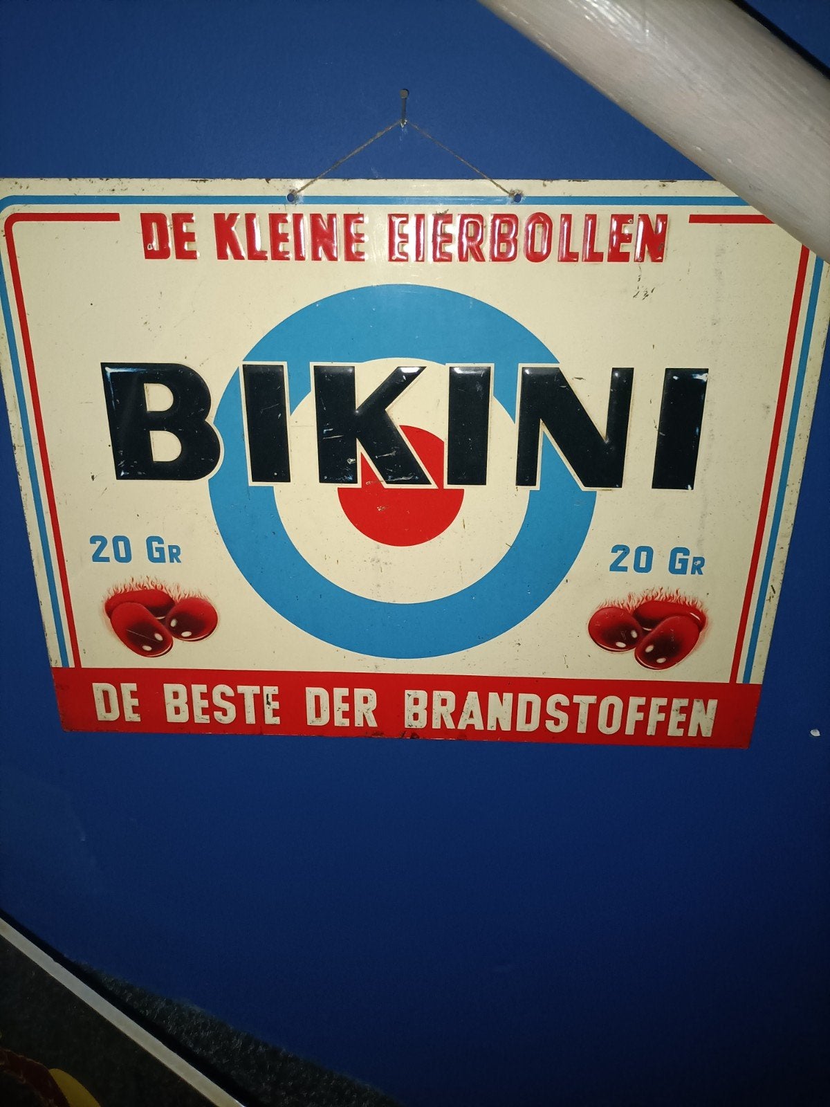 Bikini Eierbollen Reclamebord - De Beste Der Brandstoffen, Verzamelen, Ophalen of Verzenden