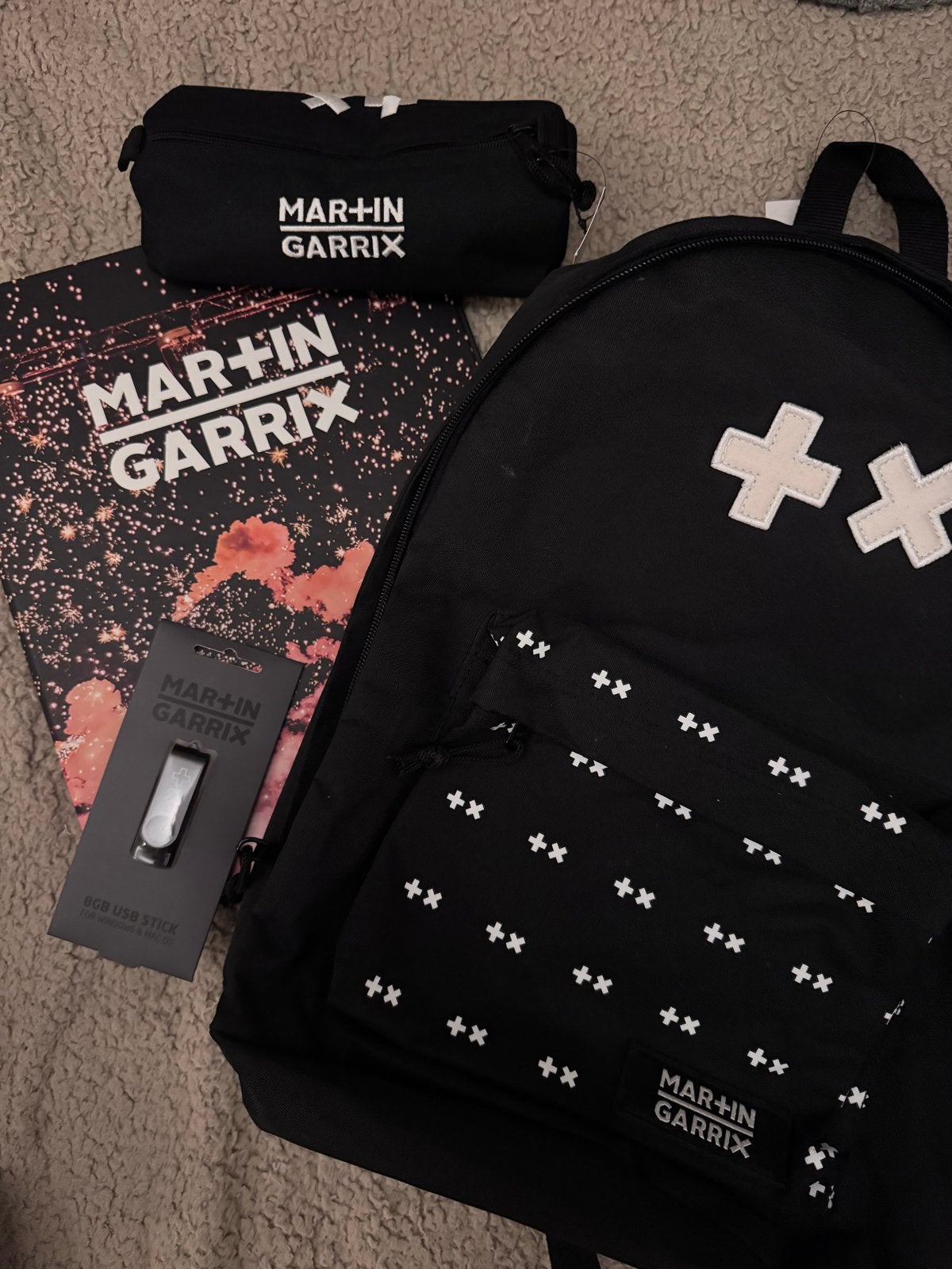 Martin Garrix Fanpakket: Rugzak, Etui, USB-stick & Boek, Ophalen of Verzenden, Nieuw