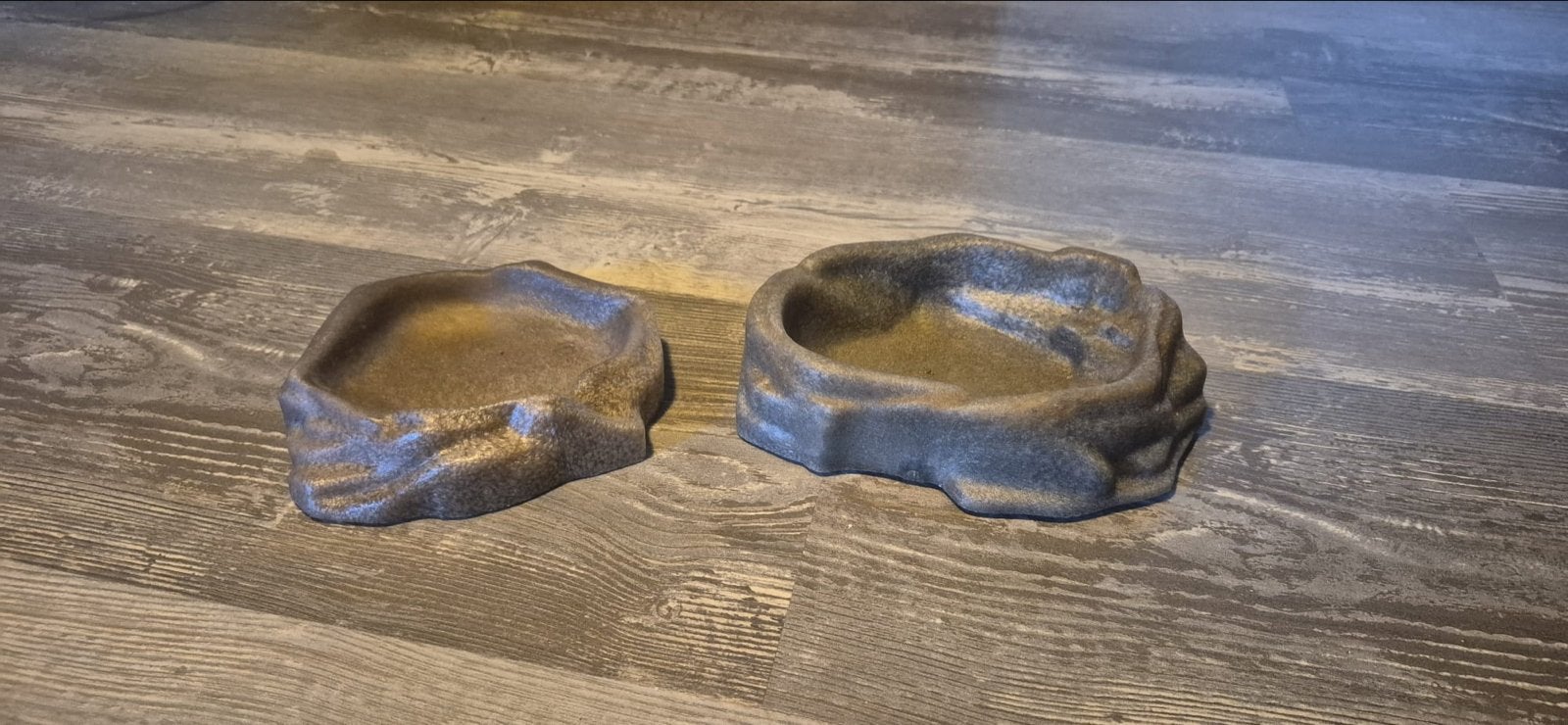 zoo med repti rock waterbakjes terrarium klein en medium, Ophalen, Gebruikt