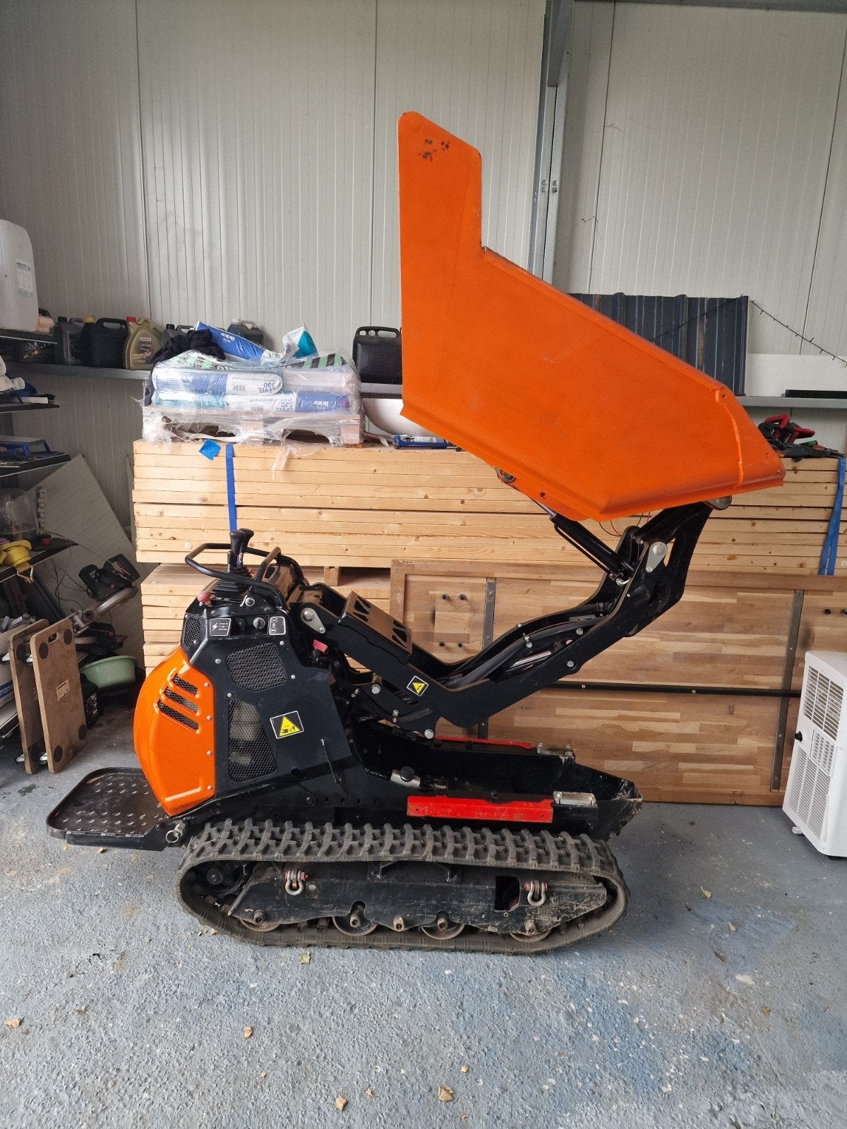 Te huur rupsdumper, Ophalen of Verzenden