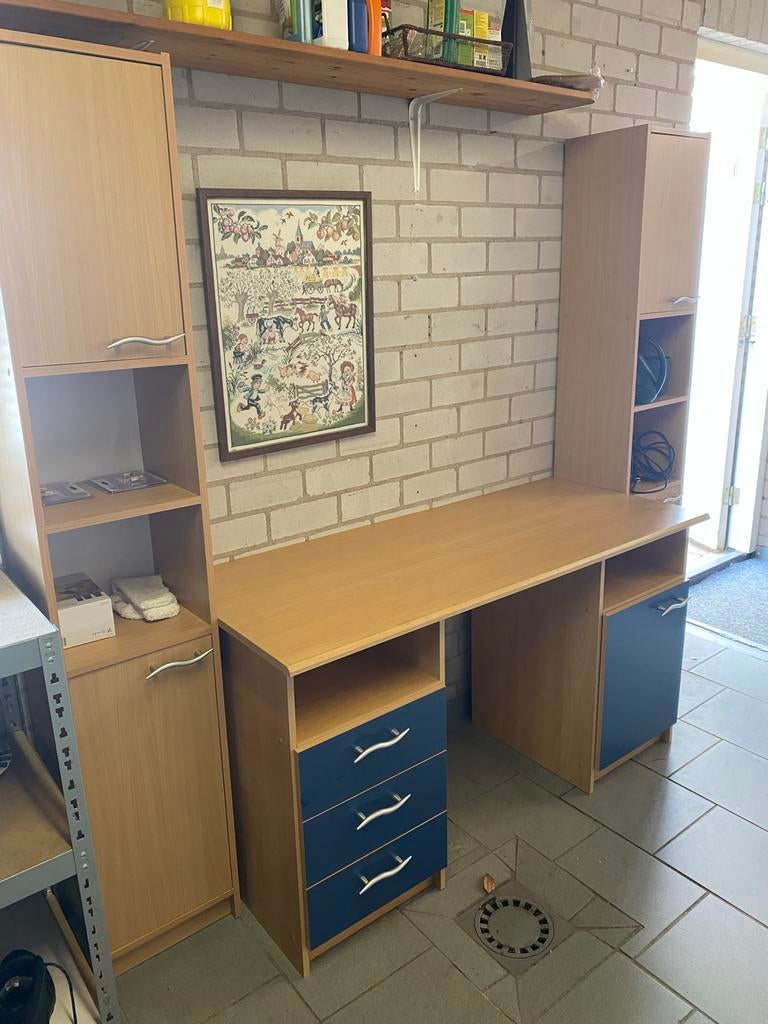 Bureau met twee smalle kastjes, Huis en Inrichting, Bureaus, Opbergruimte, Spaanplaat of MDF, Bruin, Ophalen of Verzenden