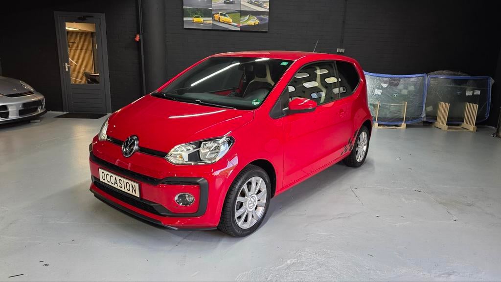 Volkswagen Up! 1.0 Tsi, Auto's, Volkswagen, Voorwielaandrijving, Leder en Stof, Bedrijf, Handgeschakeld