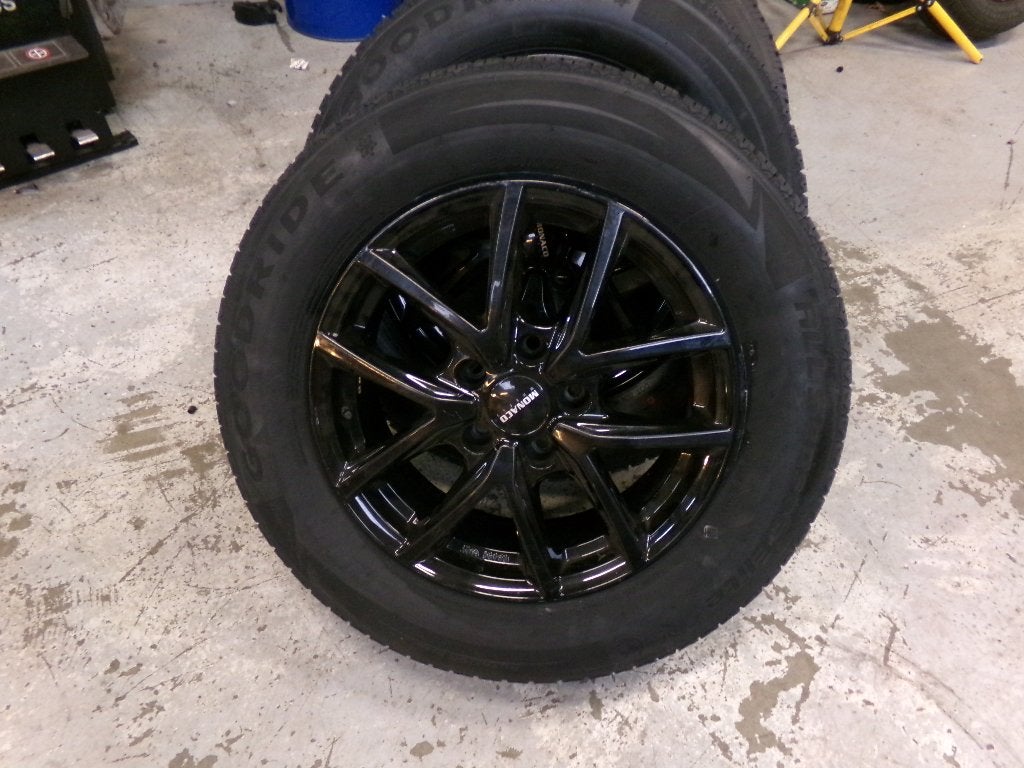 wielset lm velgen  banden nissan / renault 16 inch, Auto-onderdelen, Banden en Velgen, Ophalen, 16 inch, Banden en Velgen, All Season