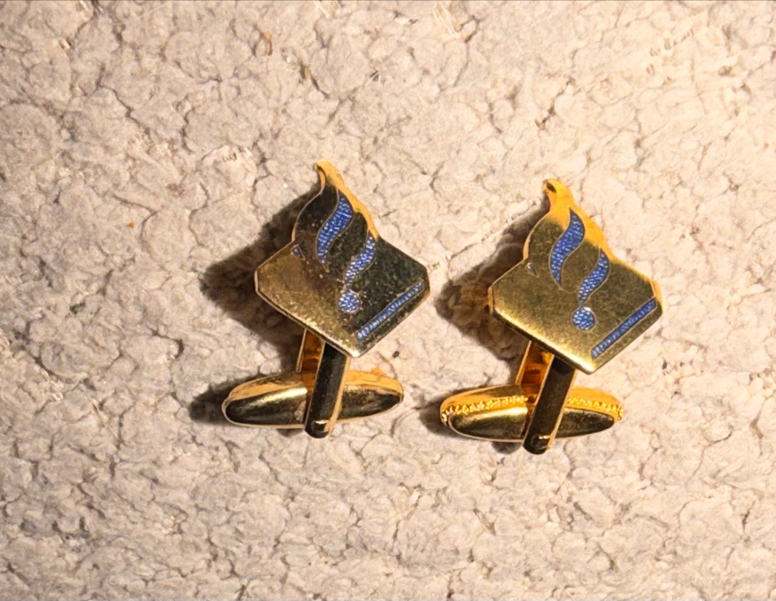 Gouden Manchetknopen met Blauw Emaille Design, Sieraden, Tassen en Uiterlijk, Manchetknopen, Zo goed als nieuw, Goud, Verguld
