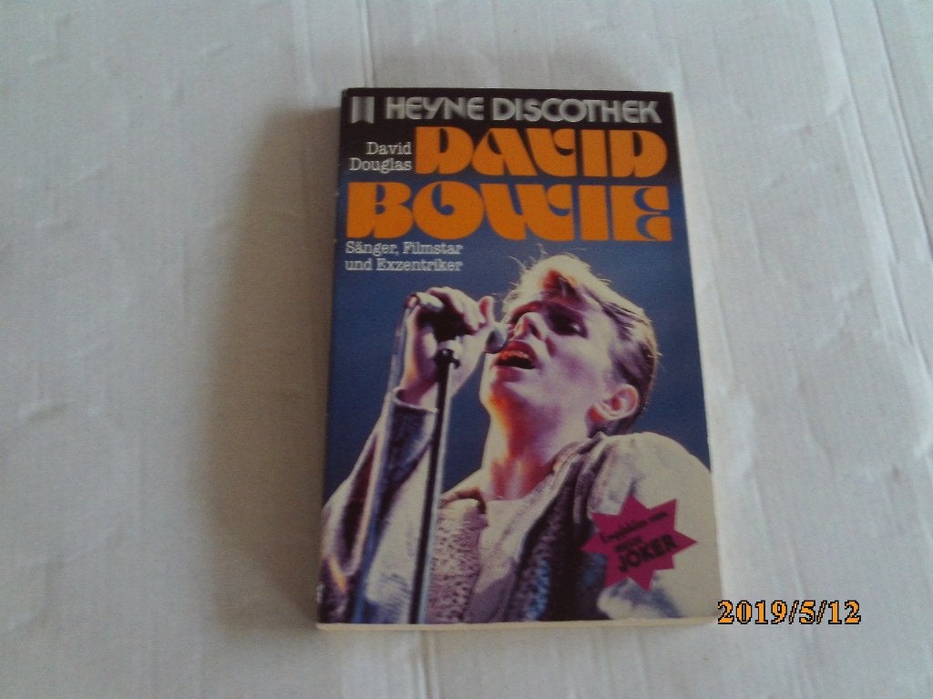 heyne discotheek david bowie - david douglas, Ophalen of Verzenden, Gelezen, Artiest