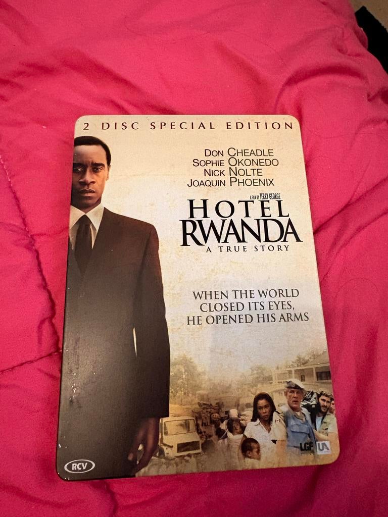 Hotel Rwanda - steeldisk 2 Disc Special Edition DVD, Vanaf 16 jaar, Ophalen of Verzenden, Gebruikt, Waargebeurd drama