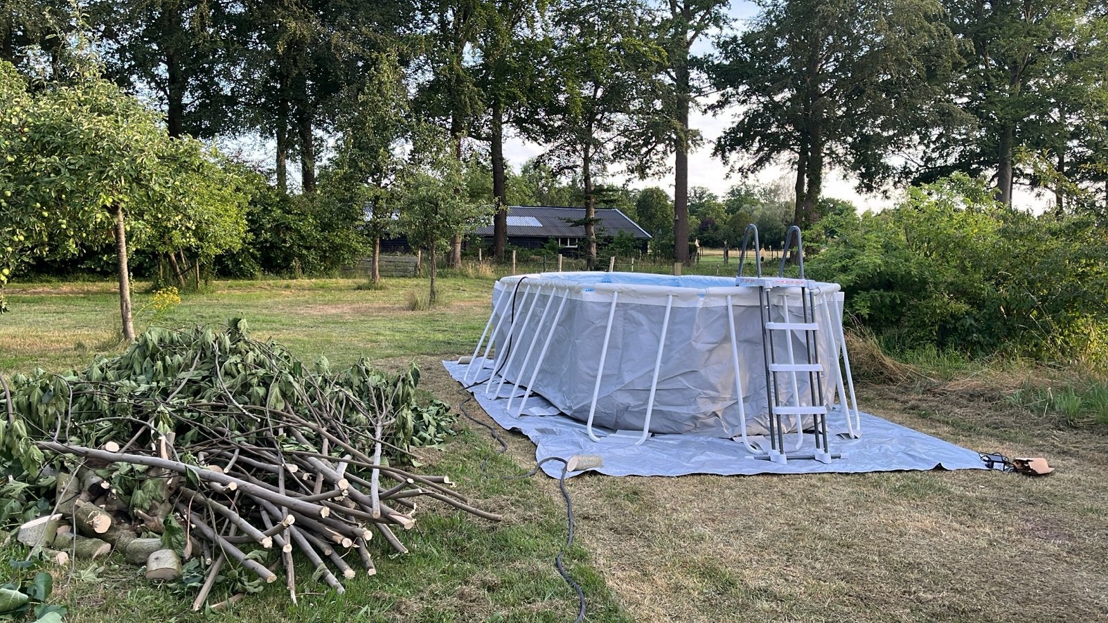 Intex Prism Frame Ovaal Zwembad met complete set, Tuin en Terras, 200 tot 300 cm, Zo goed als nieuw, Ovaal, Ophalen