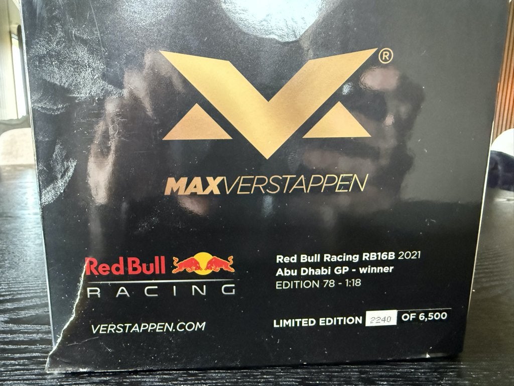 Max Verstappen Red Bull Racing RB16B 2021 Abu Dhabi GP 1:18, Ophalen, Zo goed als nieuw, Auto, Overige merken