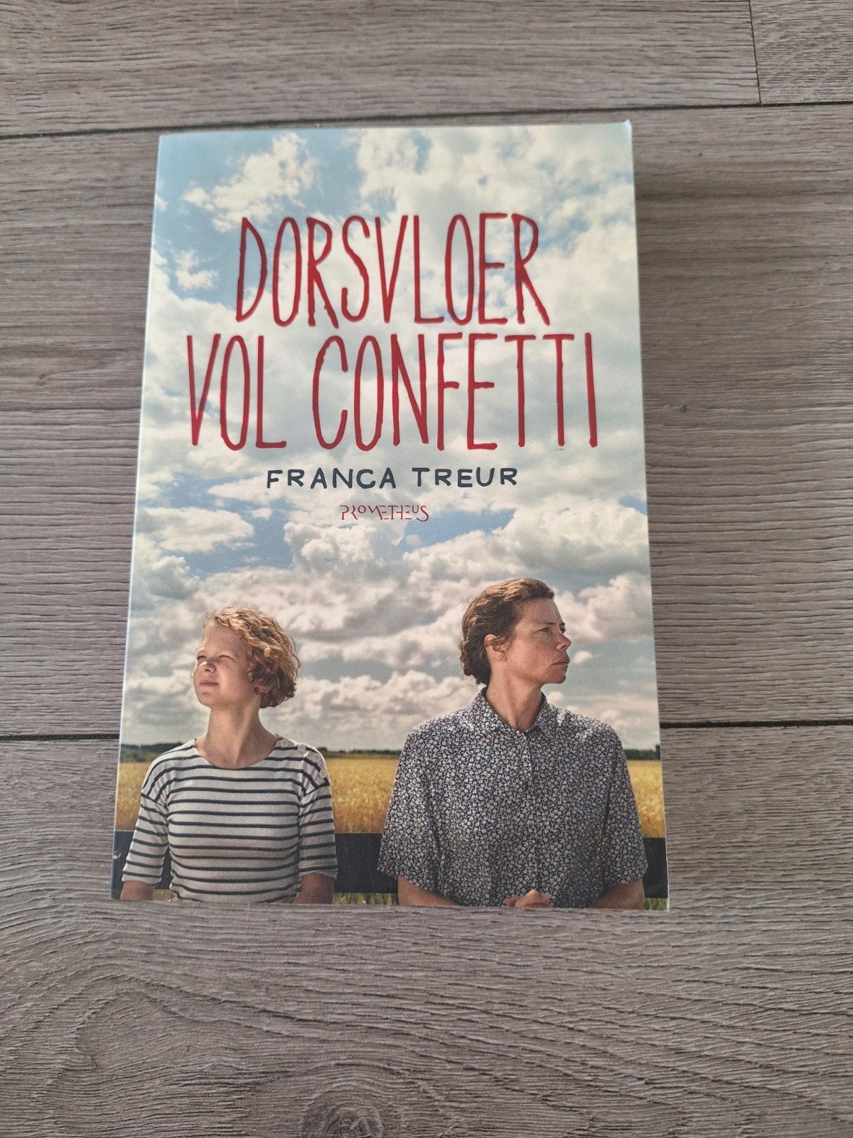 Franca Treur - Dorsvloer vol confetti, Ophalen of Verzenden, Zo goed als nieuw, Franca Treur